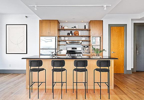 5th image of 125 Court St APT 9NH