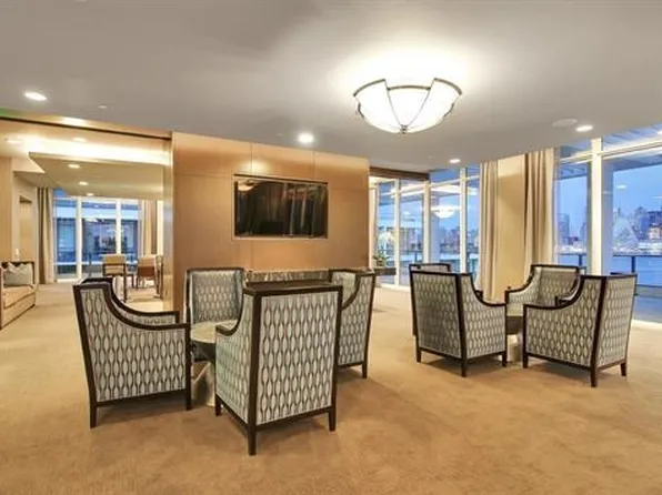 1200 Avenue At Port Imperial image 30 of 41