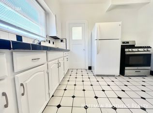 506 1/2 N Genesee Ave, Los Angeles, CA 90036