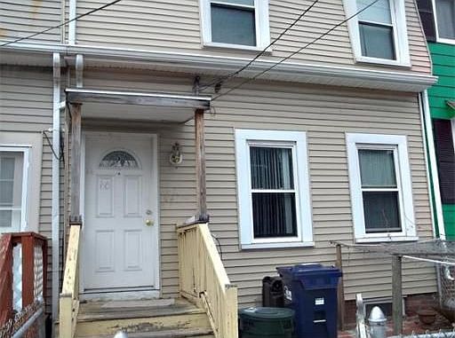 2nd image of 66 Leonard St