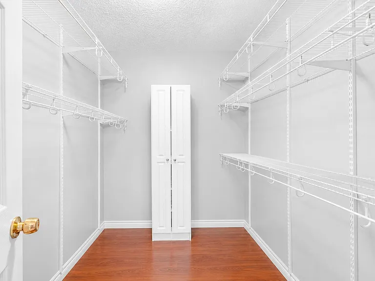 5829 Pitch Pine Dr — Photo 28