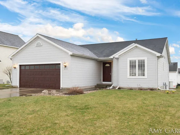 6881 Hartman Dr SE, Caledonia, MI 49316