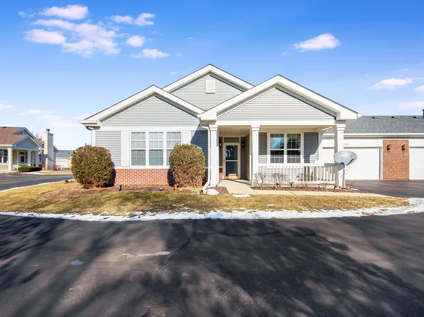 16466 Crescent Lake Dr, Crest Hill, IL 60403