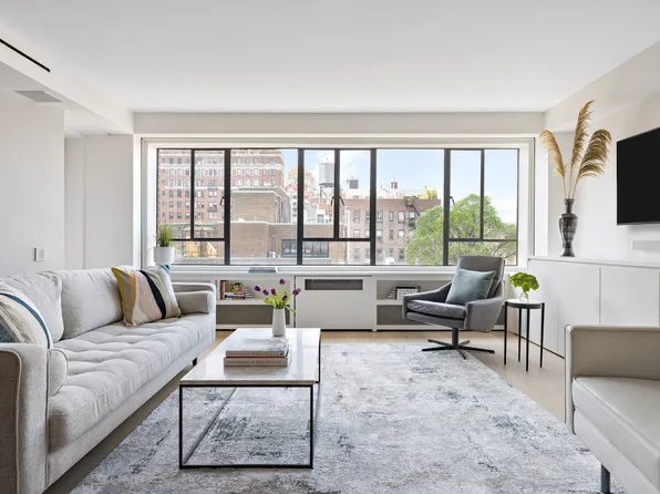 15 West 12th Street image 1 of 14