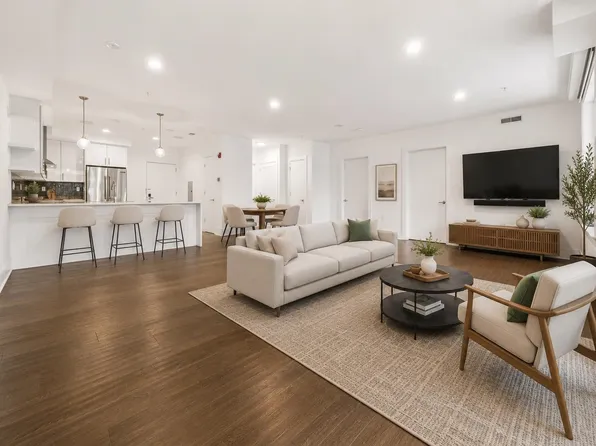 313 7th Street image 1 of 21