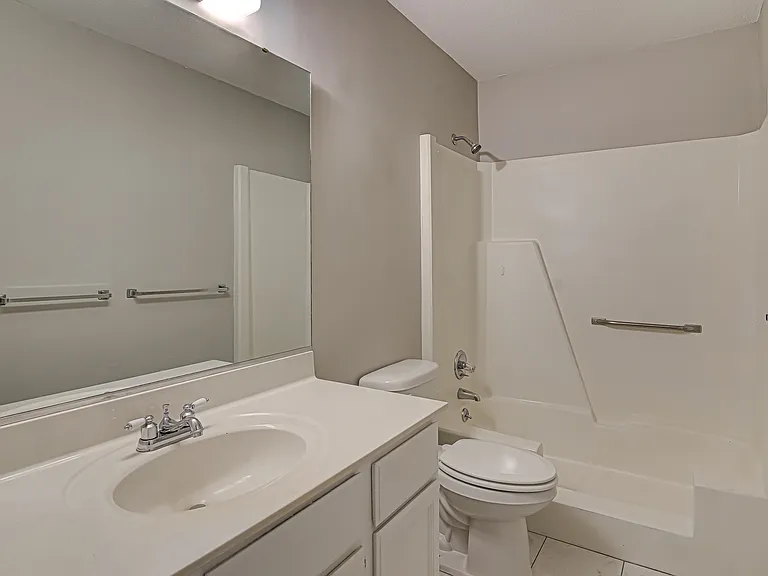 4639 Lawndale Dr — Photo 24