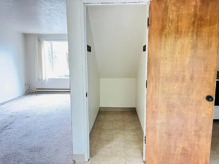 933-937 NW Sequoia Ave — Photo 24