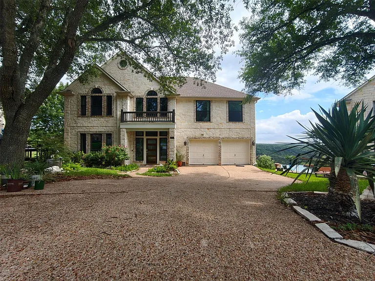 10000 Planters Woods Dr — Photo 2
