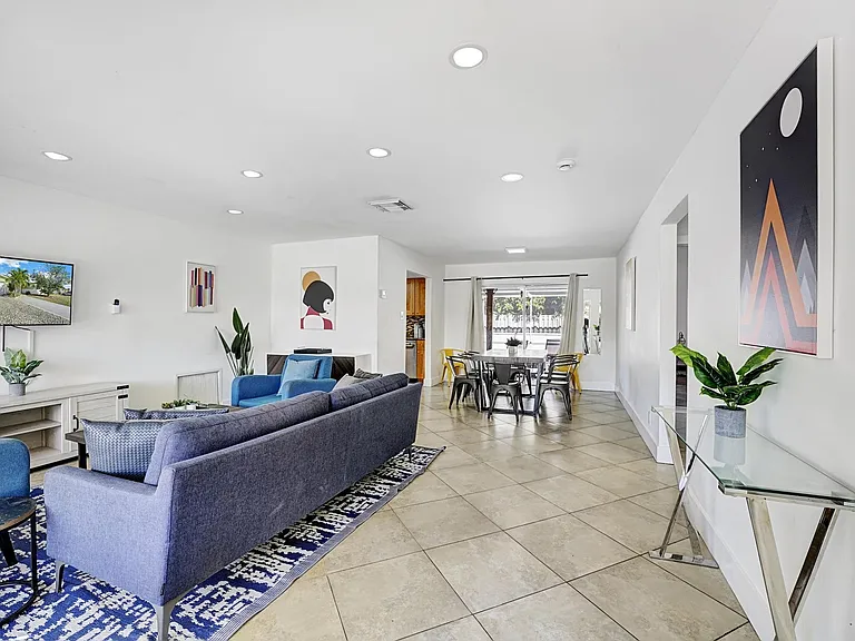 6481 Kimberly Blvd — Photo 3