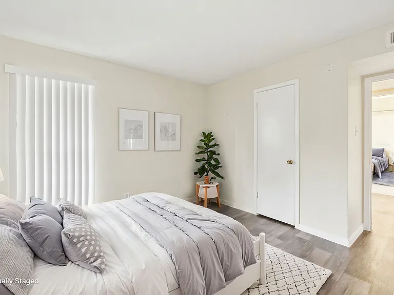 Windbury Apartments — Photo 19