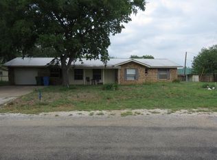 301 Overstreet Dr, Sunrise Beach, TX 78643