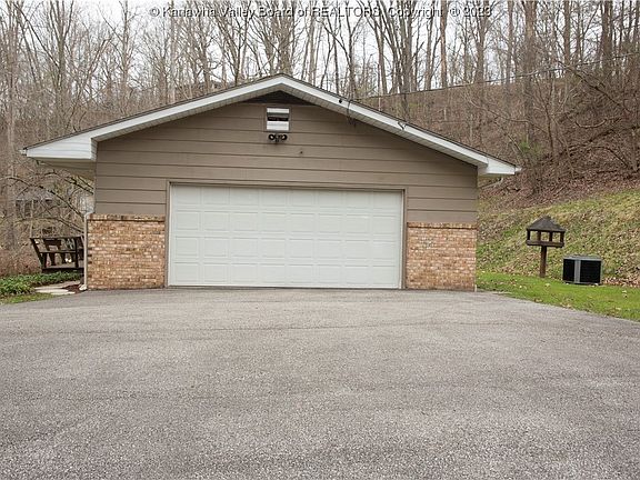 5th image of 143 Woodfield Ln