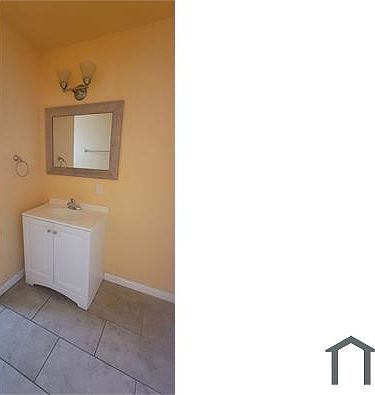 1st image of 253 W 41st Pl