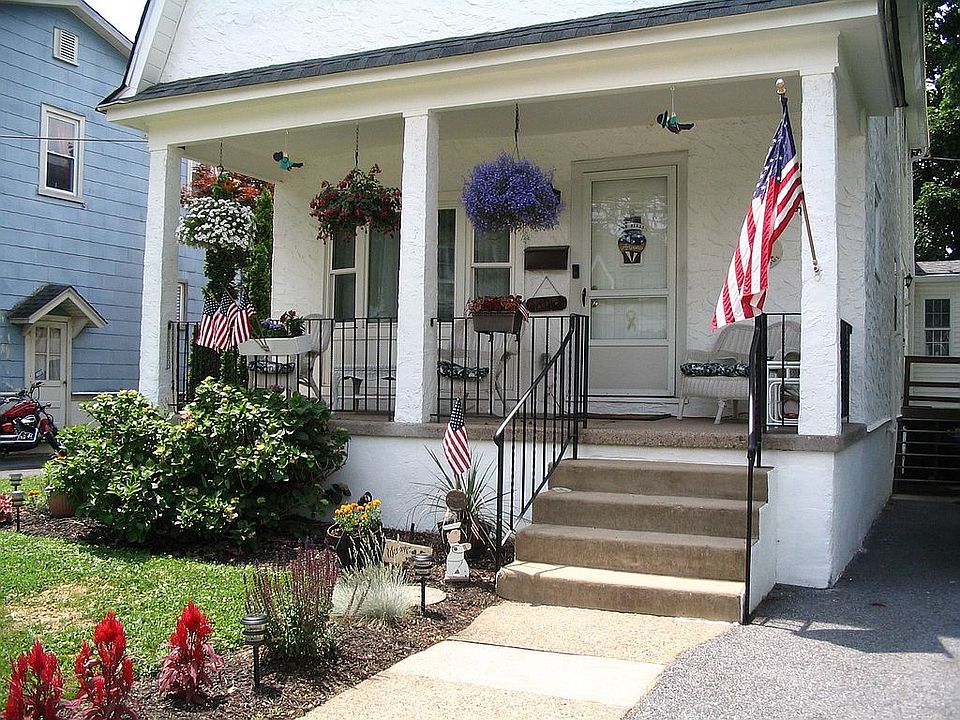2nd image of 1522 Carlisle Ave