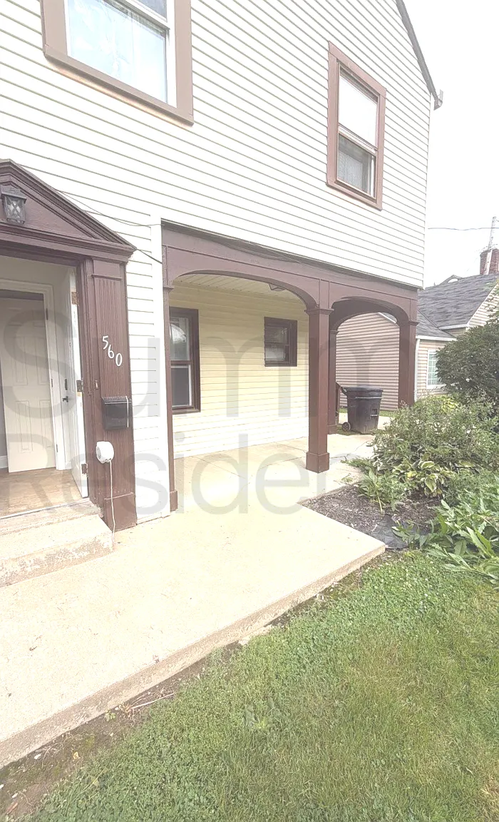 2 bed, 1.0 bath, 657 sqft, $1,195 — Photo 1