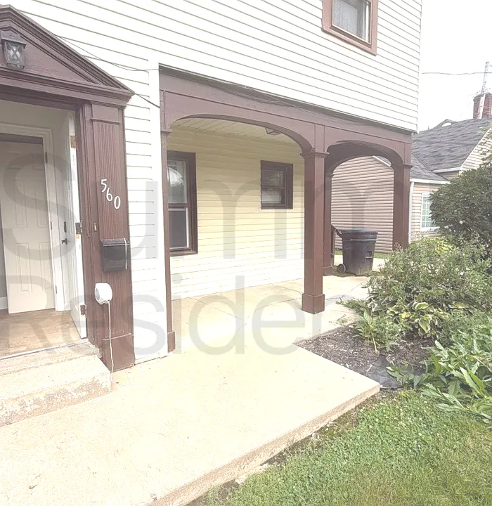 560 W Townview Cir #1