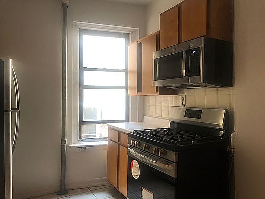 2nd image of 708 W 170th St #3-9