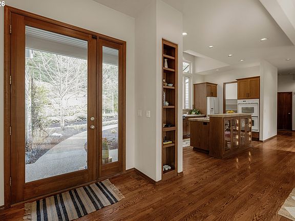 4th image of 6100 SW Thomas St