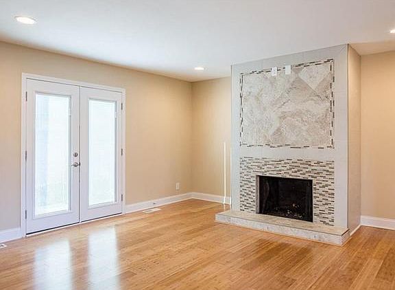 4th image of 2852 Flameglow Dr