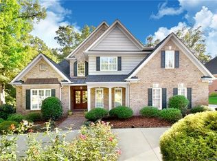 725 Clifden Dr, Matthews, NC 28104
