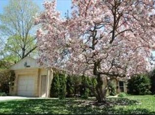 2727 Eastwood Ave, Evanston, IL 60201