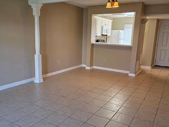 3rd image of 2826 Louisiana Ave APT 1111