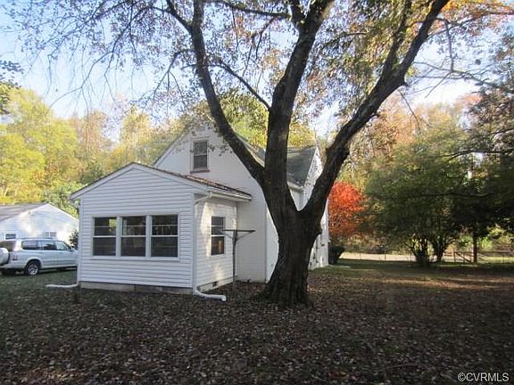 3rd image of 402 S Cedar Ave