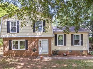 2508 Wood Star Ct, Matthews, NC 28105