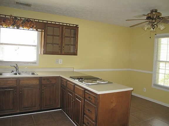 4th image of 4433 Bell Chase Dr