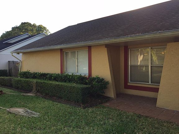 3rd image of 15106 Alexis Dr