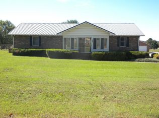 161 Greenview Dr, Winchester, TN 37398