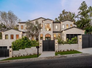 4000 Ballina Dr, Encino, CA 91436