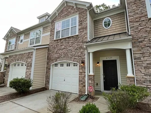 4729 Craigmoss Ln, Charlotte, NC 28278
