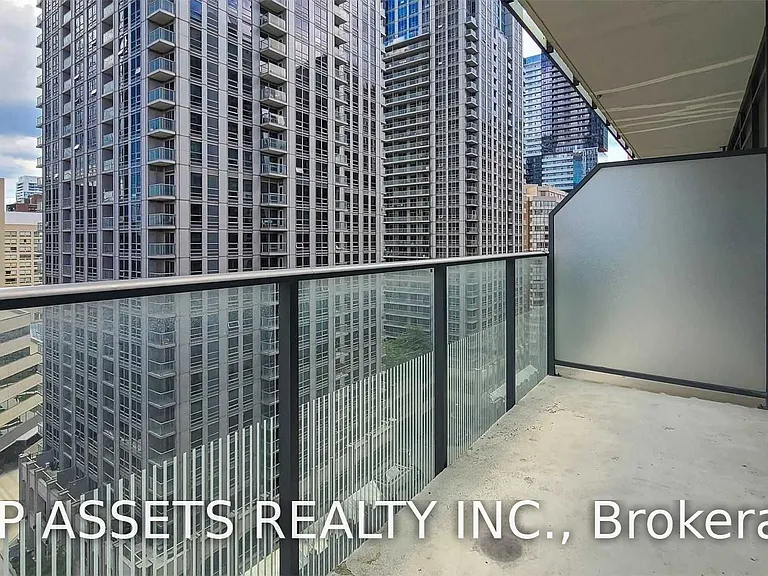 770 Bay St #1202 — Photo 30
