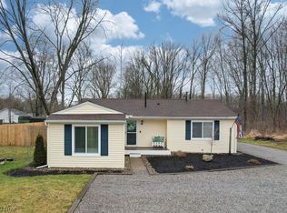 9324 Avon Belden Rd, North Ridgeville, OH 44039