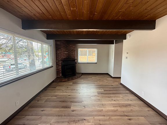 3rd image of 118 W Big Bear Blvd