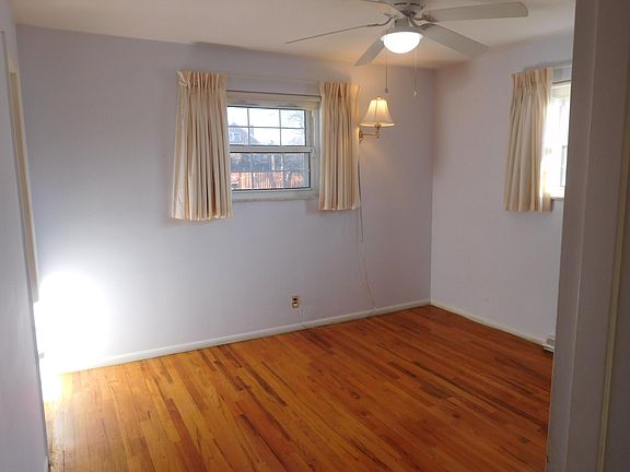 4th image of 8938 Monsanto Dr