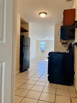 Rented by Winzone Realty Inc | media 20