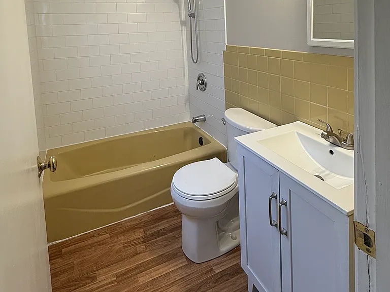 21 Bradford Ave — Photo 14