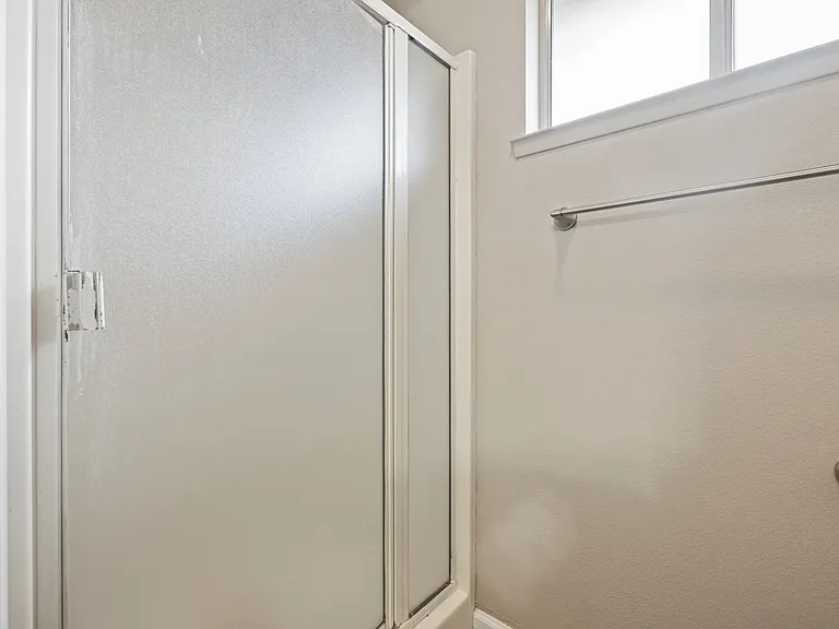 1812 W Wren Dr — Photo 17