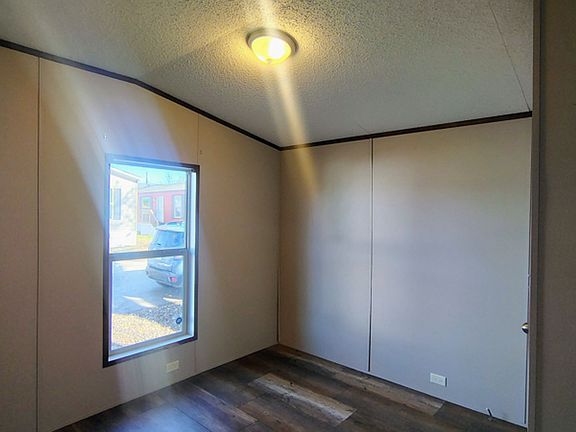4th image of 113 NE Burgess St #1920