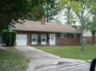 820 Olive Dr, Newport News, VA 23601