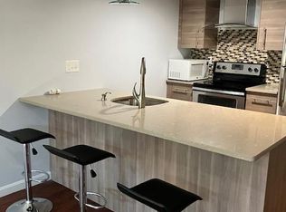 21 Blossom St #21, Waltham, MA 02451