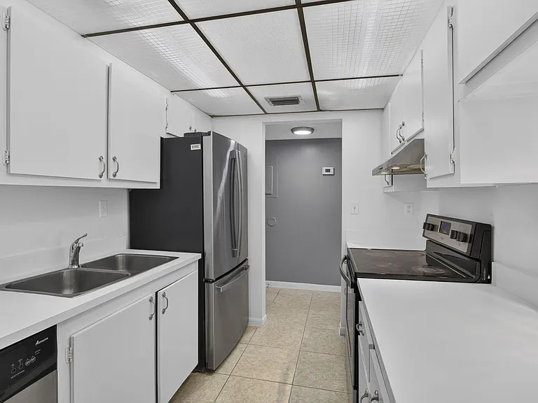 1900 N Congress Ave #201 — Photo 24