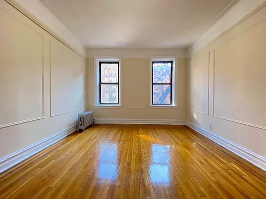 Rented by Contact Realty | media 18