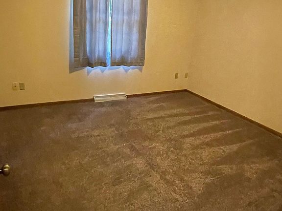 5th image of 126 Summit Ave NE