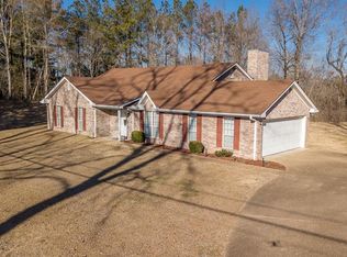 2364 Dana Rd, Vicksburg, MS 39180