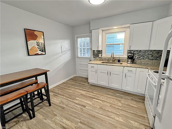 4th image of 2304 Wake Forest St APT B