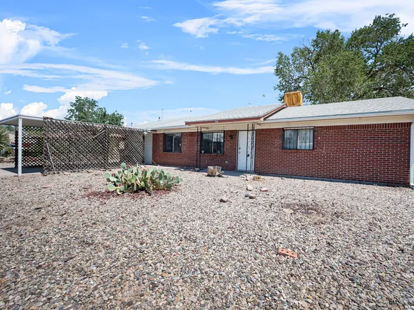 94 Moraga St, Rio Communities, NM 87002