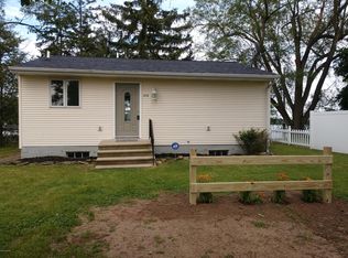 212 Dolphin Ln, Coldwater, MI 49036